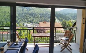 Apartament Marmurowy W Szczyrku Z Widokiem Na Gory Z Dostepem Do Sauny I Jacuzzi W Weekendy, Dwa Miejsca Parkingowe